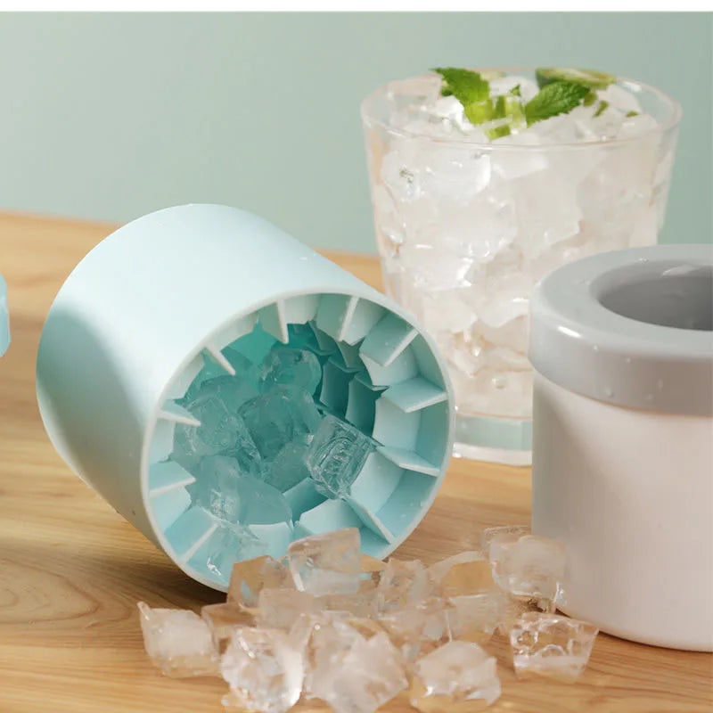 Easy-Release Silicon Ice Cube Maker With Storage Container
